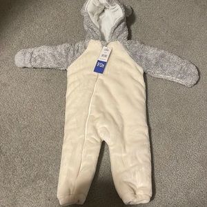 snow suit for 9-12 mo babies